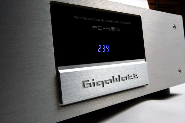Gigawatt PC-4 EVO and LS-2 - Power Conditioner and Power Cable